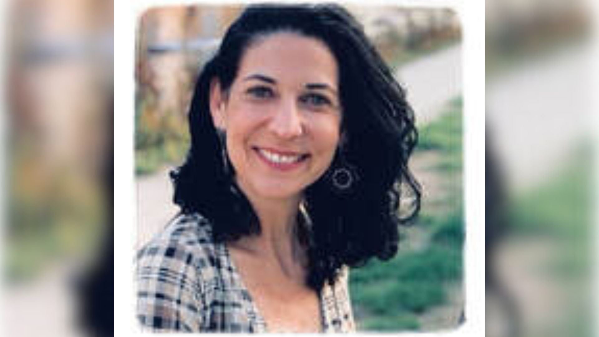 Nota de pesar - Profa. Danielle Barbosa Lins de Almeida Nota de pesar - Profa. Danielle Barbosa Lins de Almeida