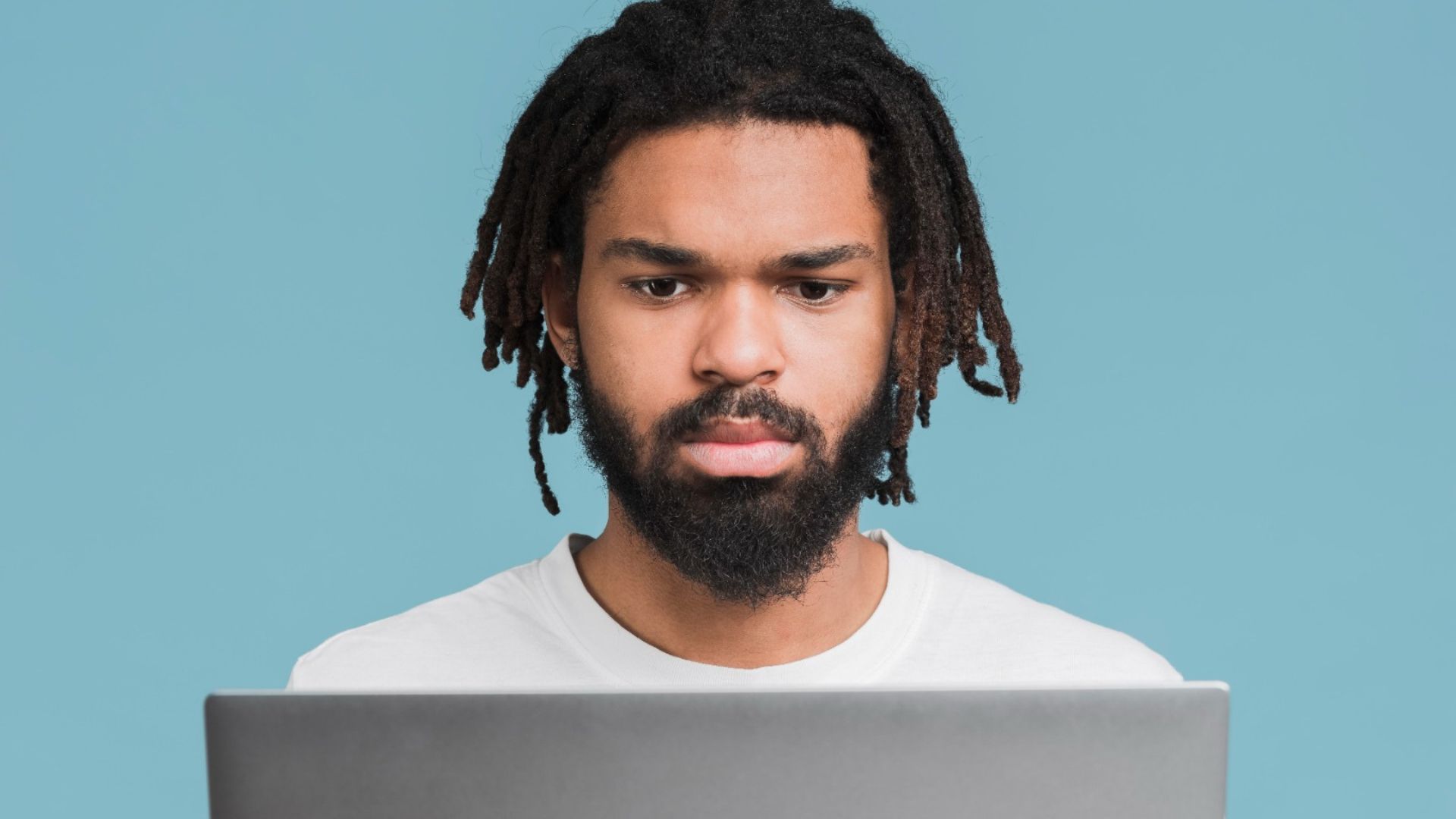 UFPB apresenta procedimentos de heteroidentificação telepresencial (remota) para o Sisu 2025 Foto: Freepik